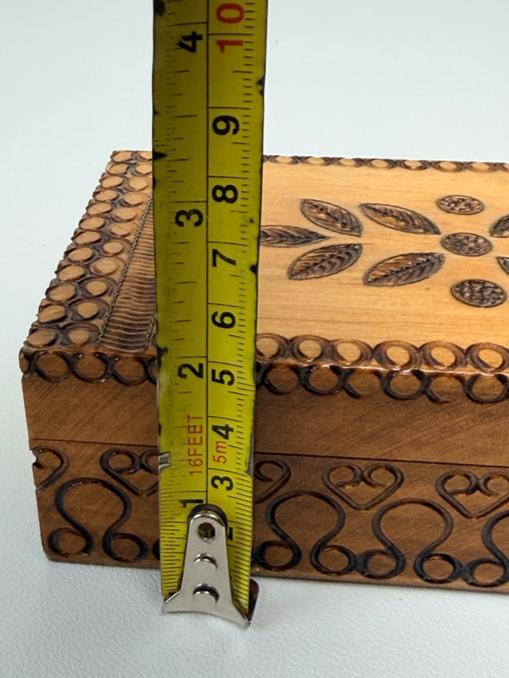 Vintage Hand Carved Wooden Trinket Jewelry Box Engraved Made in Poland - Picture 8 of 8